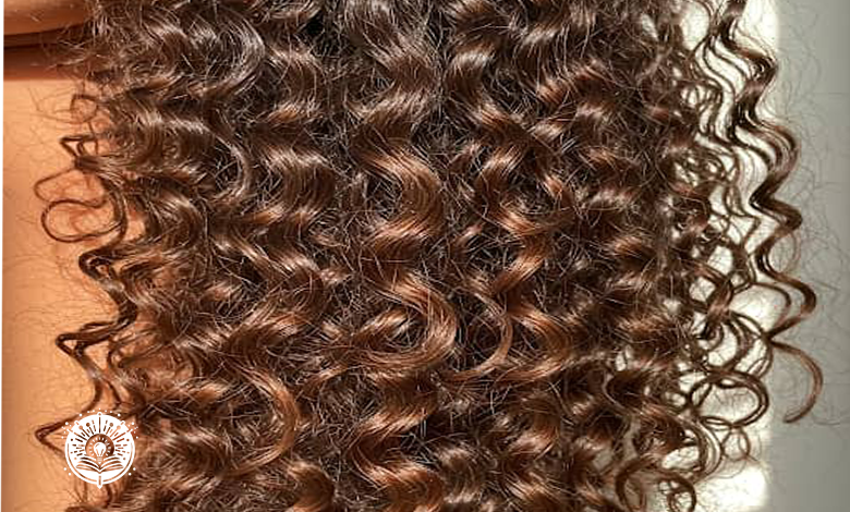 فوائد البيوتين: كيف يمكن أن يعزز نمو الشعر وصحته؟